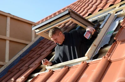 Pose de fenêtres de toit Velux à Chis